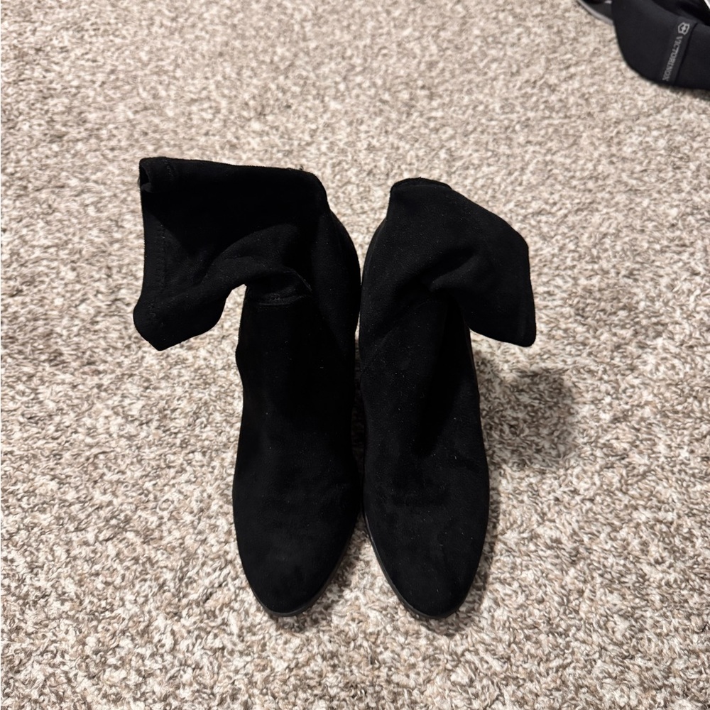 Elegant Black Women's Boots